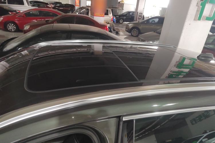 Used Volvo XC60 2018 T4 Zhiyi Edition Roof