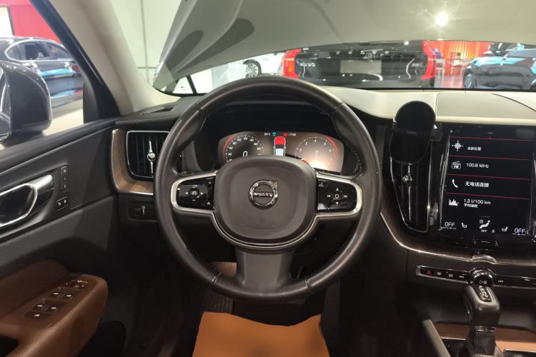 Used Volvo XC60 2018 T5 4x4 Zhiya Luxury Edition Steering Wheel