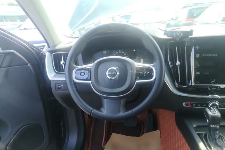 Used Volvo XC60 2018 T5 4x4 Zhiyi Edition Steering Wheel