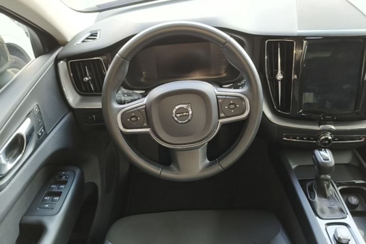 Used Volvo XC60 2018 T4 Zhiyi Edition Steering Wheel