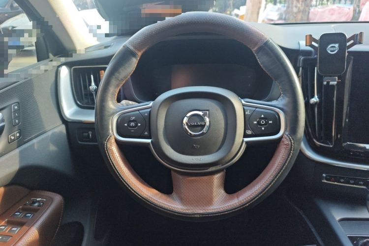 Used Volvo XC60 2018 T5 4x4 Zhiyi Edition Steering Wheel