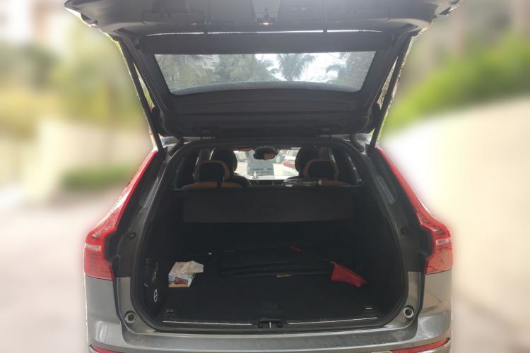 Used Volvo XC60 2018 T5 4x4 Zhiya Luxury Edition Trunk
