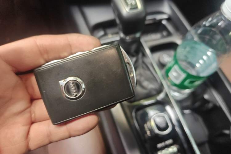 Used Volvo XC60 2018 T5 4x4 Smart Edition Vehicle Key