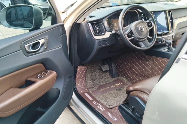 Used Volvo XC60 2018 T5 4x4 Zhiya Luxury Edition Driver Seat