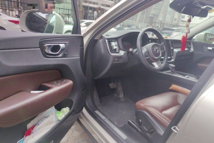 Used Volvo XC60 2018 T5 4x4 Zhiyi Edition Driver Seat