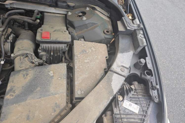Used Volvo XC60 2018 T5 4x4 Zhiyi Edition Engine Bay Left