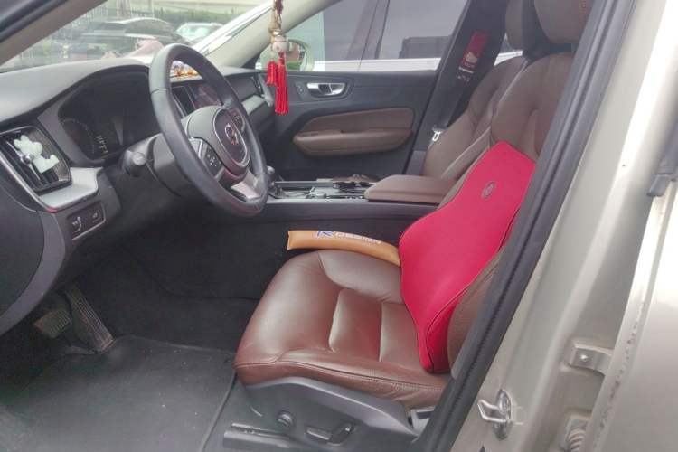 Used Volvo XC60 2018 T5 4x4 Zhiyi Edition Left Front Seat
