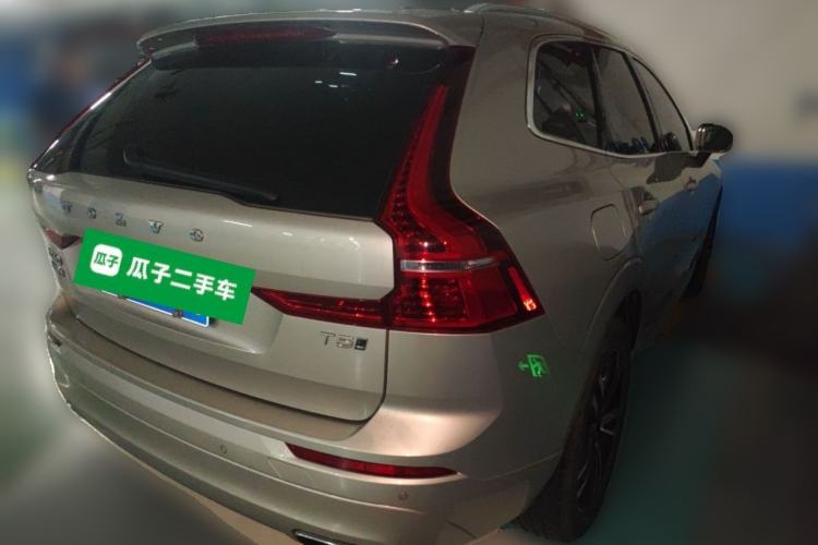 Used Volvo XC60 2018 T5 4x4 Smart Edition Rear Right 45 Deg