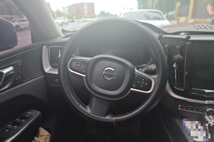 Used Volvo XC60 2018 T5 4x4 Zhiyi Edition Steering Wheel