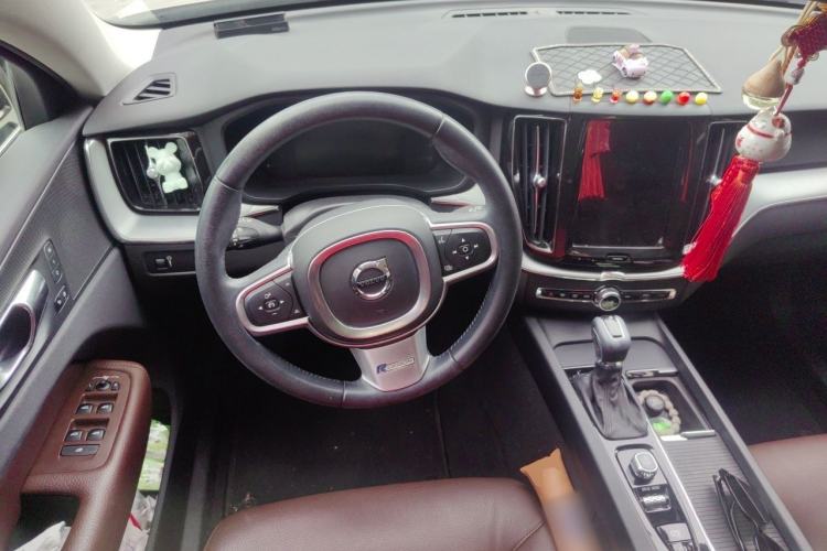 Used Volvo XC60 2018 T5 4x4 Zhiyi Edition Steering Wheel