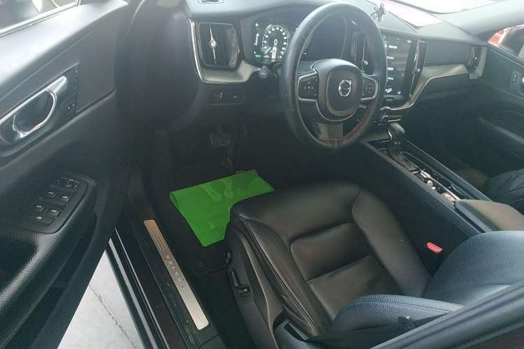 Used Volvo XC60 2018 T5 4x4 Zhiyi Edition Driver Seat