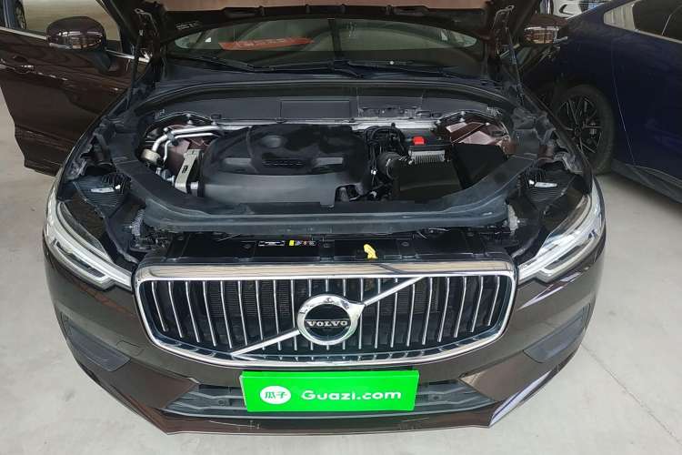 Used Volvo XC60 2018 T5 4x4 Zhiyi Edition Engine Bay