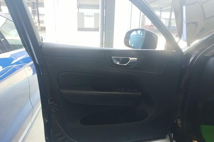 Used Volvo XC60 2018 T5 4x4 Zhiyi Edition Left Front Door Interior