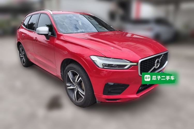 Used Volvo XC60 2018 T5 4x4 Smart & Sporty Edition Front Right 45 Deg