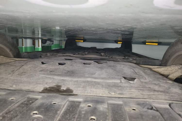 Used Volvo XC60 2018 T5 4x4 Zhiyi Edition Chassis Front