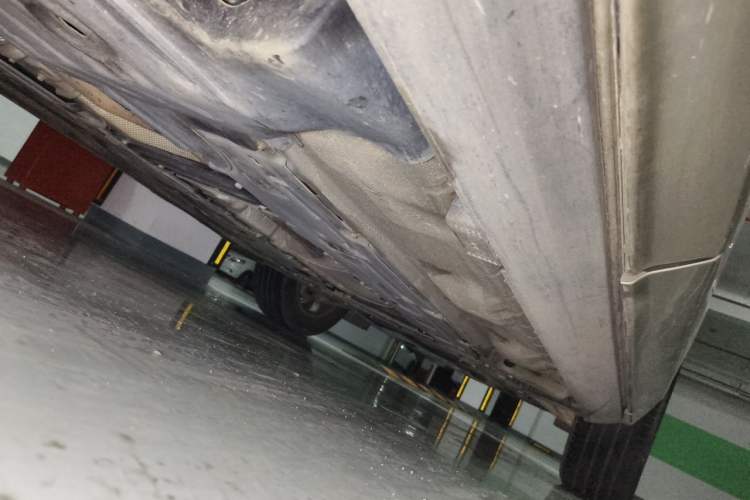 Used Volvo XC60 2018 T5 4x4 Zhiyi Edition Chassis Rear Right