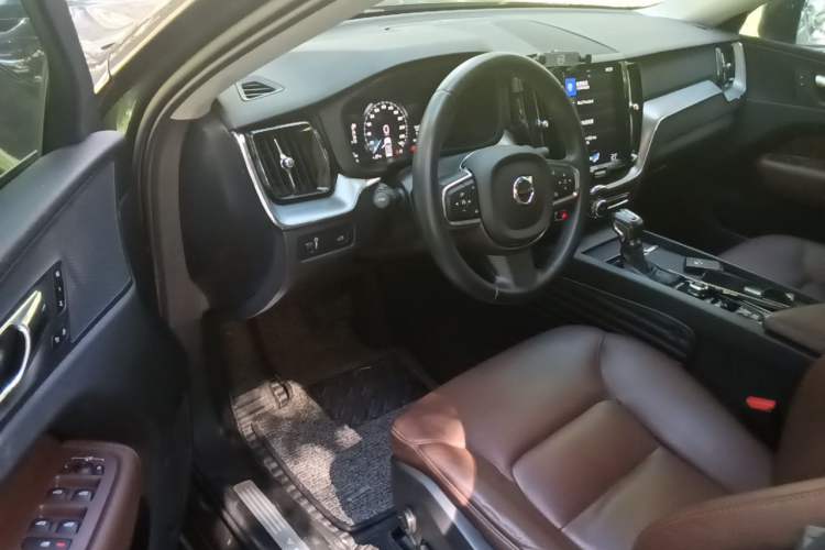 Used Volvo XC60 2018 T5 4x4 Zhiyi Edition Driver Seat
