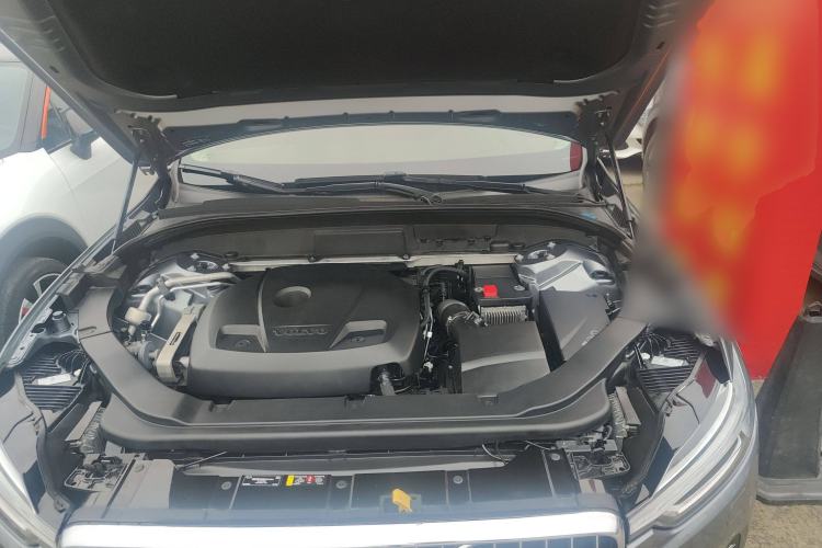 Used Volvo XC60 2018 T5 4x4 Zhiya Luxury Edition Engine Bay