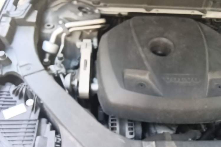 Used Volvo XC60 2018 T5 4x4 Zhiyi Edition Engine Bay Right