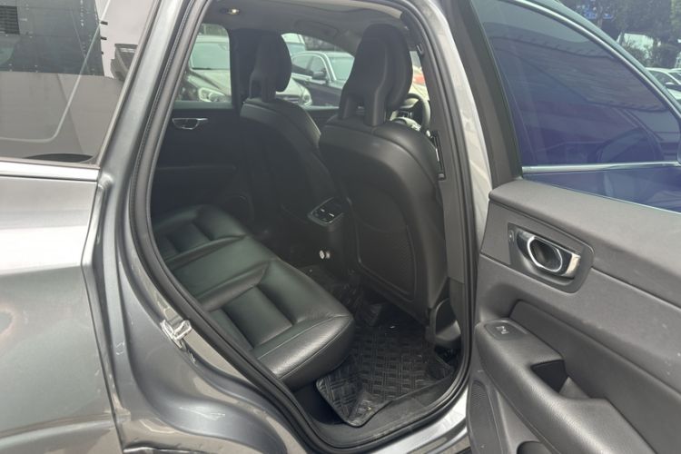 Used Volvo XC60 2018 T5 4x4 Zhiya Luxury Edition Interior 10