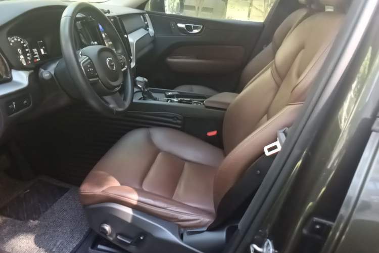 Used Volvo XC60 2018 T5 4x4 Zhiyi Edition Left Front Seat