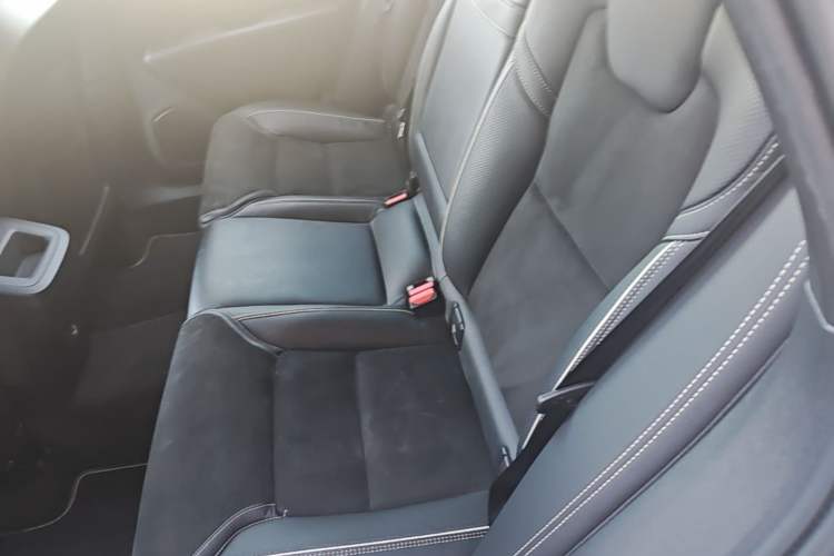 Used Volvo XC60 2018 T5 4x4 Smart & Sporty Edition Left Rear Seat
