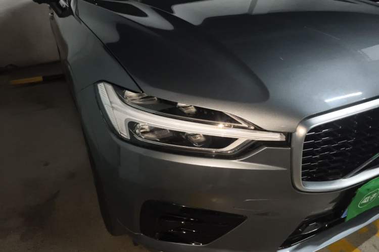Used Volvo XC60 2018 T5 4x4 Smart & Sporty Edition Right Front Headlight
