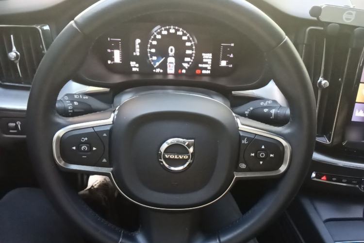 Used Volvo XC60 2018 T5 4x4 Zhiyi Edition Steering Wheel