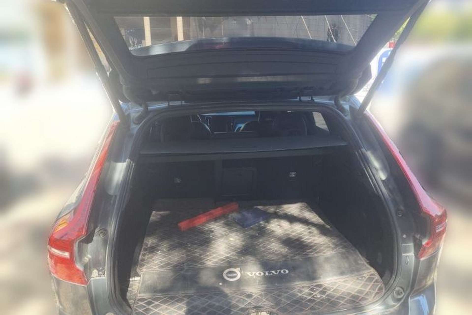 Used Volvo XC60 2018 T5 4x4 Smart & Sporty Edition Trunk