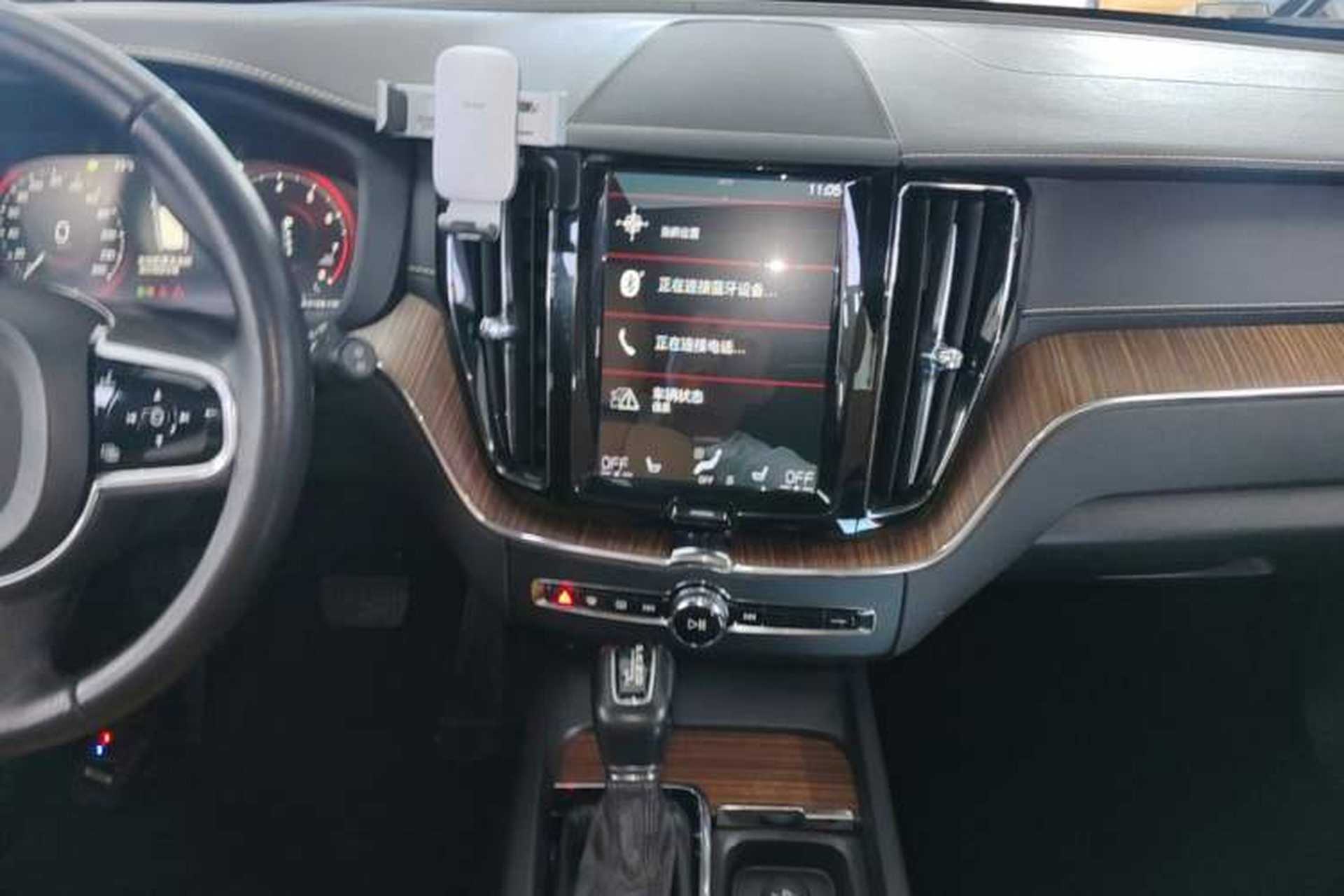 Used Volvo XC60 2018 T5 4x4 Zhiya Luxury Edition Audio And AC Panel