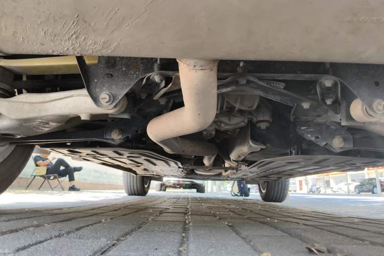 Used Volvo XC60 2018 T5 4x4 Zhiyi Edition Chassis Rear