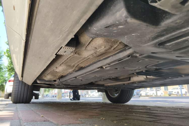 Used Volvo XC60 2018 T5 4x4 Zhiyi Edition Chassis Rear Left