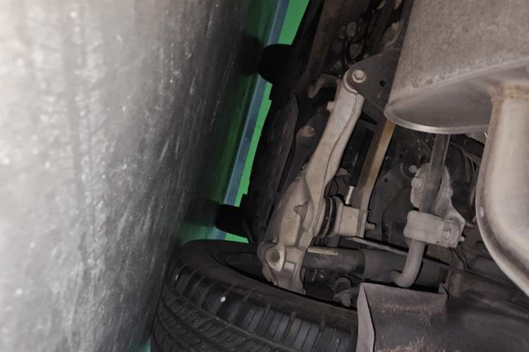 Used Volvo XC60 2018 T5 4x4 Smart Edition Chassis Rear Right