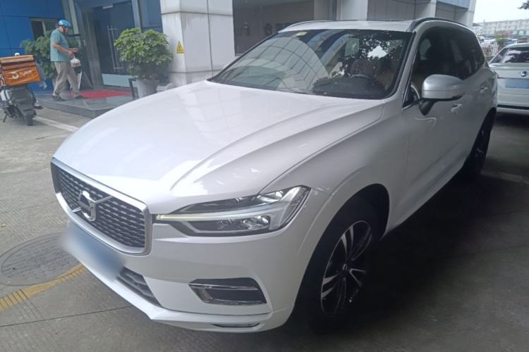 Used Volvo XC60 2018 T5 4x4 Smart Edition Guazi used car, China used car export, Used car for sale, Used cars, Cheapest cars for sale