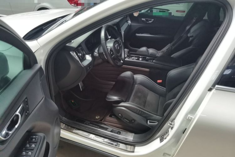 Used Volvo XC60 2018 T5 4x4 Smart & Sporty Edition Driver Seat