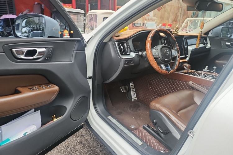 Used Volvo XC60 2018 T5 4x4 Zhiyi Edition Driver Seat