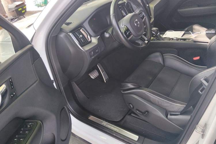 Used Volvo XC60 2018 T5 4x4 Smart & Sporty Edition Driver Seat