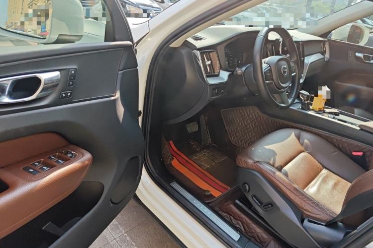 Used Volvo XC60 2018 T5 4x4 Zhiyi Edition Driver Seat