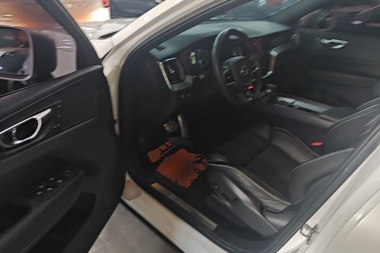 Used Volvo XC60 2018 T5 4x4 Smart & Sporty Edition Driver Seat