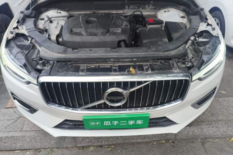 Used Volvo XC60 2018 T5 4x4 Zhiyi Edition Engine Bay