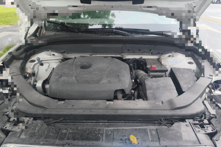 Used Volvo XC60 2018 T5 4x4 Zhiyi Edition Engine Bay