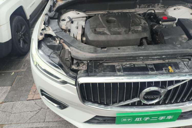 Used Volvo XC60 2018 T5 4x4 Zhiyi Edition Engine Bay Right