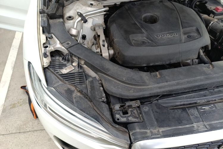 Used Volvo XC60 2018 T5 4x4 Smart & Sporty Edition Engine Bay Right