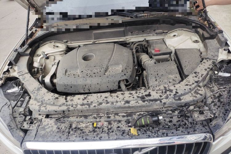 Used Volvo XC60 2018 T4 Zhiyi Edition Engine Bay