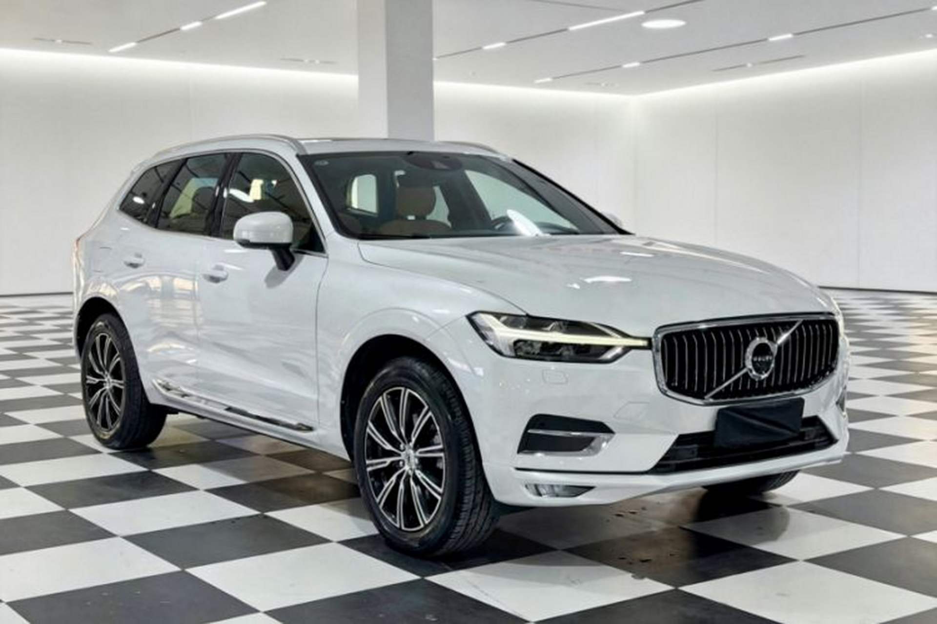 Used Volvo XC60 2018 T5 4x4 Zhiya Luxury Edition Exterior 2