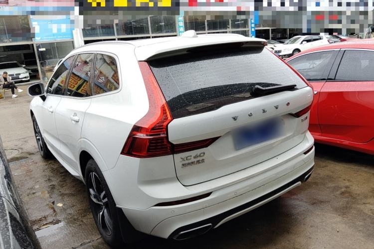 Used Volvo XC60 2018 T5 4x4 Smart & Sporty Edition Exterior 2