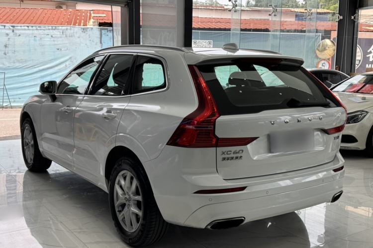 Used Volvo XC60 2018 T5 4x4 Zhiyi Edition Exterior 3
