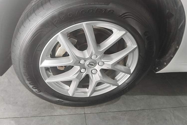 Used Volvo XC60 2018 T5 4x4 Zhiyi Edition Exterior 4