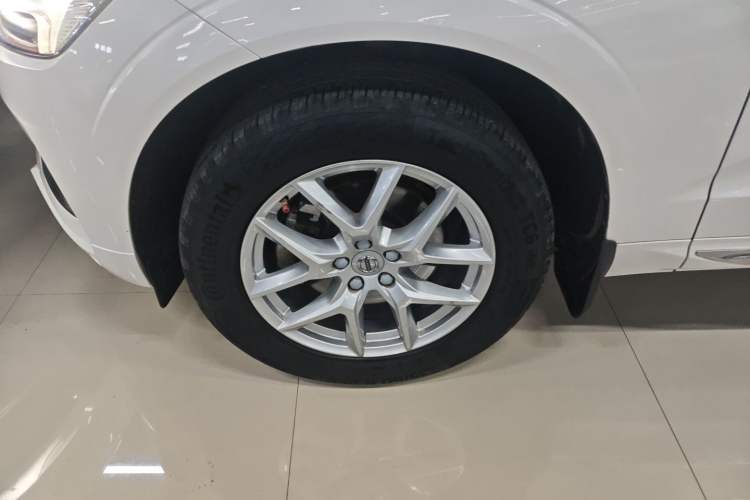 Used Volvo XC60 2018 T5 4x4 Zhiyi Edition Exterior 4