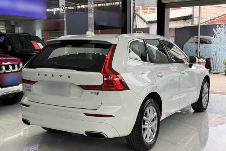Used Volvo XC60 2018 T5 4x4 Zhiyi Edition Exterior 5